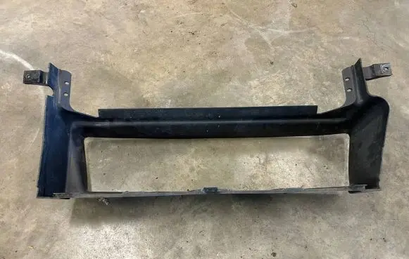 Volvo C30 Intercooler air guide/duct channel 30678473