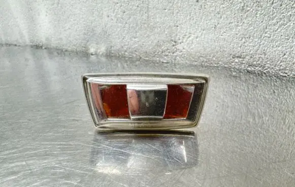 Opel Astra H Front fender indicator light 13193574 13193575