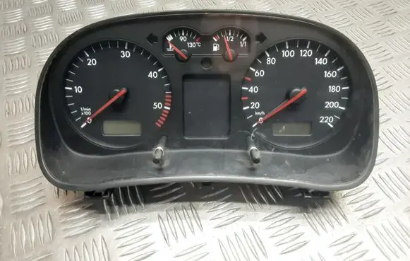 Volkswagen Golf IV Speedometer (instrument cluster) 0263611024