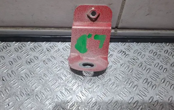 Audi A1 Fender mounting bracket 8x0821167