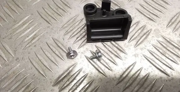 Lexus RX 330 - 350 - 400H Headlight/headlamp mounting bracket 8119748021