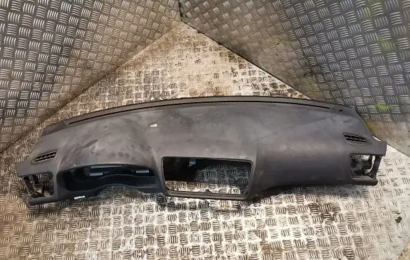 Subaru Legacy Dashboard