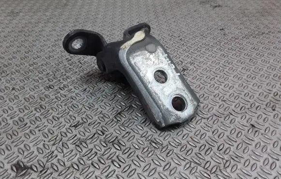 Toyota Avensis T250 Front door upper hinge
