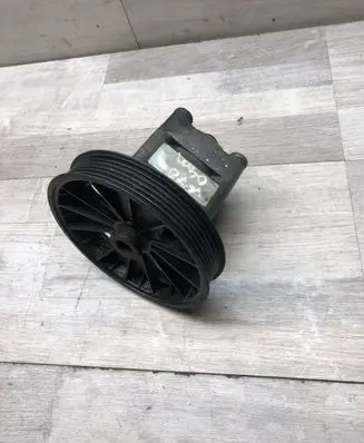 Volvo V70 Power steering pump 30741122 7613955147