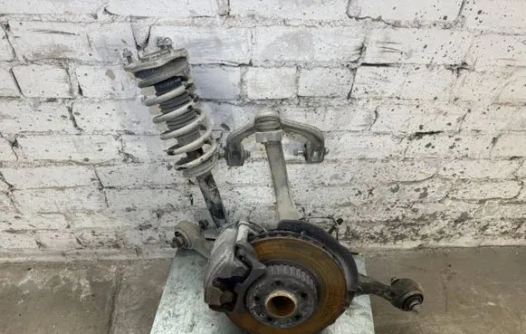 Mercedes-Benz C W205 Front wheel hub spindle knuckle 