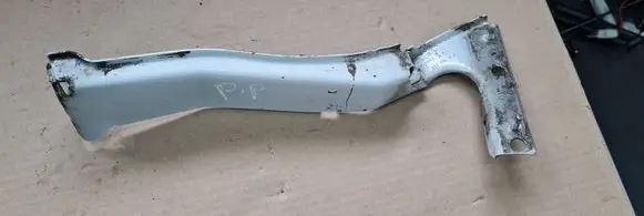 Audi A5 Sportback 8TA Fender mounting bracket 8T0821136G