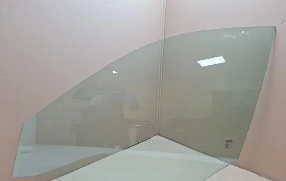 Volvo XC90 Front door window glass four-door 43R001106