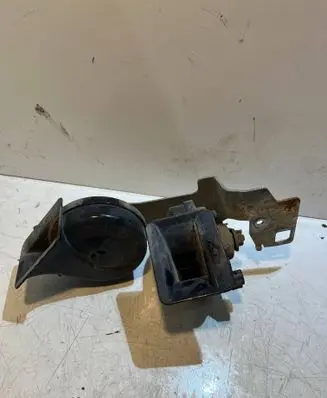 BMW 5 E60 E61 Horn signal 0092018