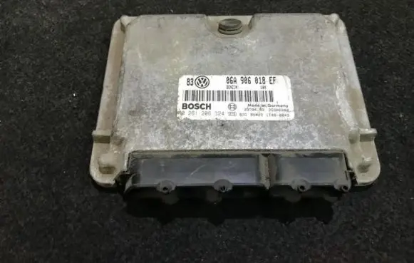 Volkswagen Golf IV Engine control unit/module 06a906018ef 0261206324