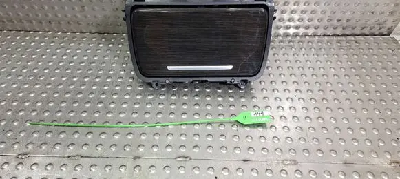 BMW 5 F10 F11 Cup holder front 9241714