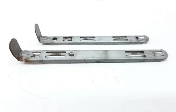 Volvo XC90 Headlight/headlamp mounting bracket 8637182 8637181