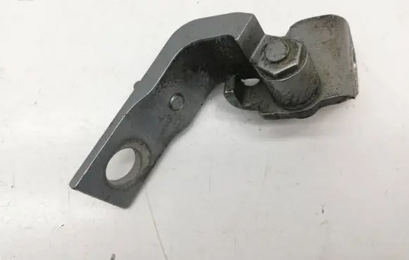 Ford Mondeo MK IV Rear door lower hinge 7s7aa26810ac