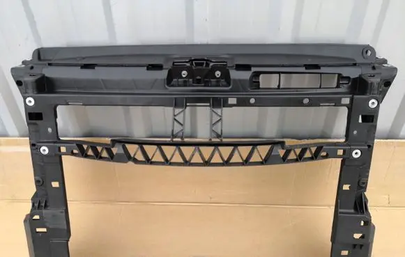 Volkswagen Polo V 6R Radiator support slam panel
