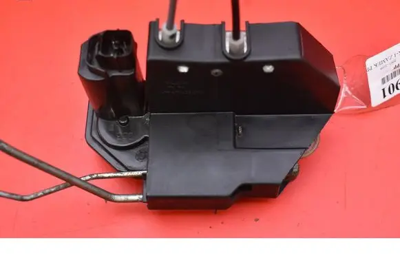 Hyundai i10 Front door lock