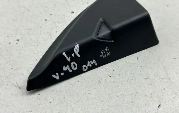 Volvo V40 Other front door trim element 1287711