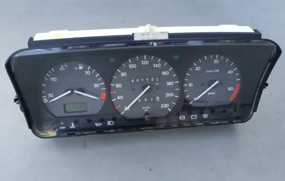 Volkswagen PASSAT B4 Speedometer (instrument cluster) 3A0919033D 6160593040