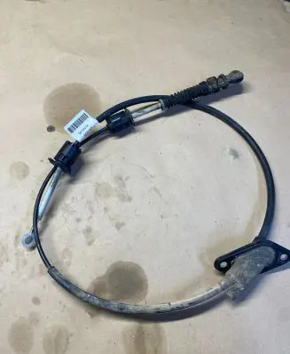 Gear shift cable linkage