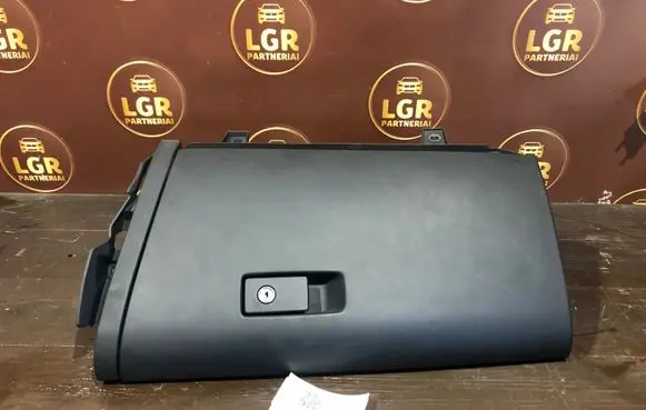Volvo V60 Glove box 30755902