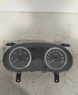 Opel Vivaro Speedometer (instrument cluster) 216709164