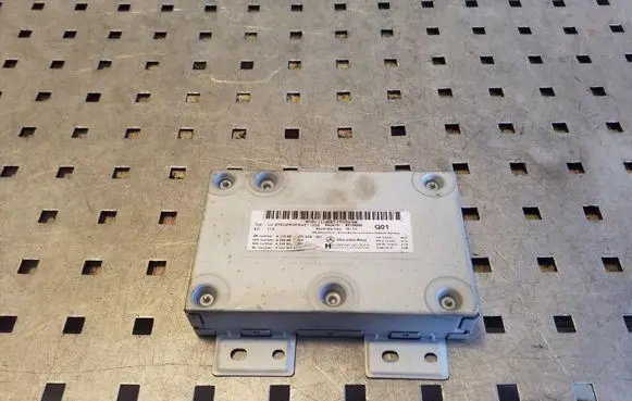 Mercedes-Benz E W212 Head unit multimedia control A2049026102