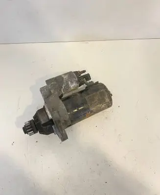 Volkswagen PASSAT B7 Starter motor 02M911024C