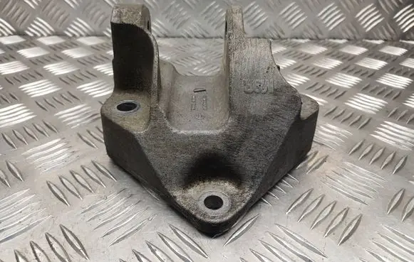 Nissan X-Trail T31 Gearbox mounting bracket 11332JD700