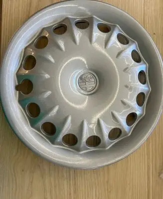 Alfa Romeo 145 - 146 R14 wheel hub/cap/trim 60654939
