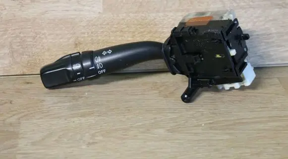 Toyota Avensis T250 Indicator stalk 8414005110