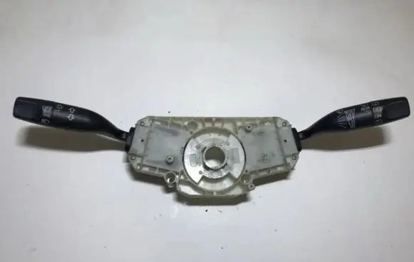 Honda HR-V Wiper turn signal indicator stalk/switch m18727