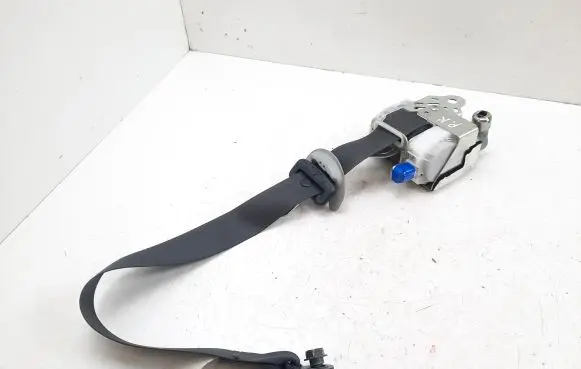 Mitsubishi Lancer VIII Front seatbelt 7Q8980P