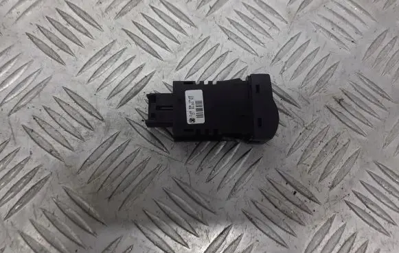 Mazda 3 I Light relay 04057810