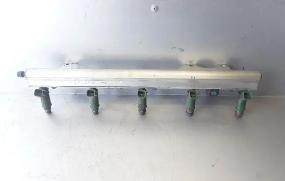 Volvo V70 Fuel injectors set 