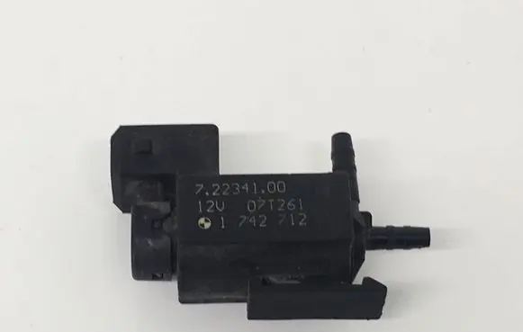 BMW 5 E60 E61 Vacuum valve 722341