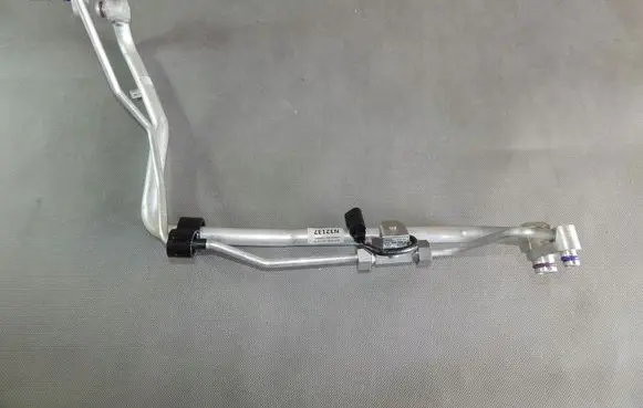 Audi A3 S3 8V Air conditioning (A/C) pipe/hose 5Q1816738G
