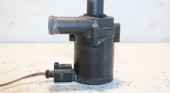 Volkswagen Golf V Electric auxiliary coolant/water pump 1K0965561G