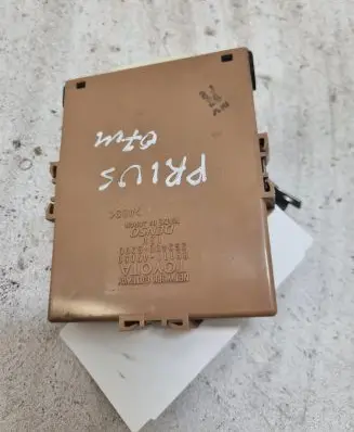Toyota Prius (XW20) Gateway control module 8911147050