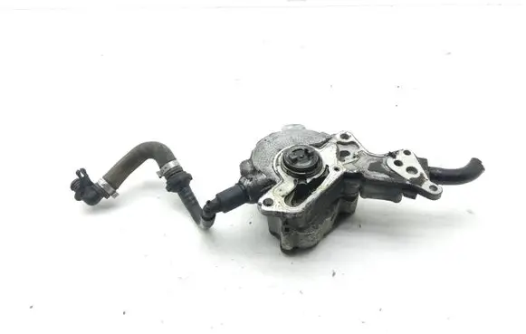 Audi A3 S3 A3 Sportback 8P Vacuum pump 038145209K