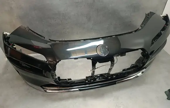 BMW 7 G70 Front bumper