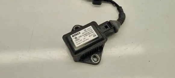 Volkswagen PASSAT B5.5 ESP acceleration yaw rate sensor 8E0907637A