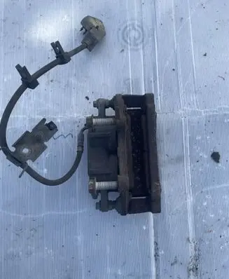 Chrysler 300C Front brake caliper P68088286AD S112420064