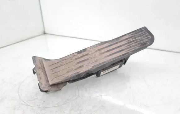 Volkswagen PASSAT B6 Accelerator throttle pedal 1K1721503L