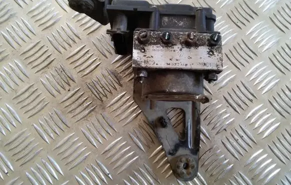 Renault Scenic II - Grand scenic II ABS Pump 0265231734 8200527390