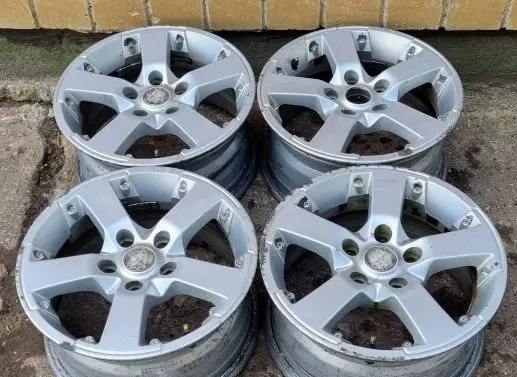 Volkswagen Touran II R15 alloy rim 
