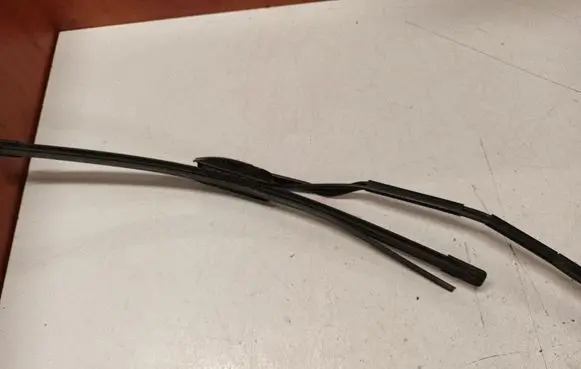 Jaguar S-Type Windshield/front glass wiper blade 166432AXX