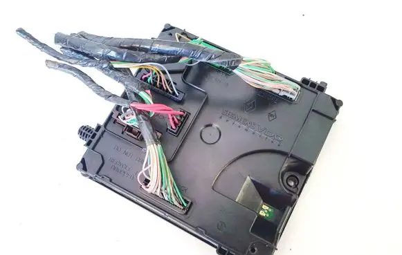 Renault Laguna III Comfort/convenience module a2c5318652411 284b10045r