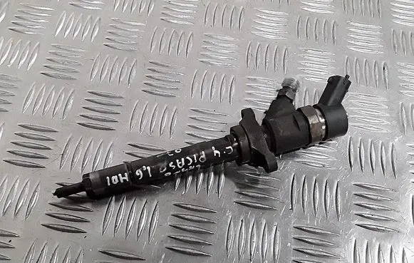 Fuel injector