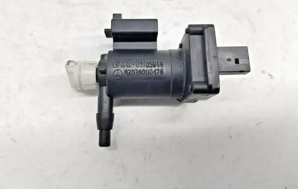 Mercedes-Benz C AMG W203 Vacuum valve A2038000178