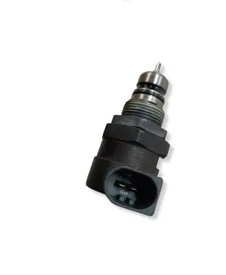 BMW 5 E60 E61 Fuel pressure regulator 0281002481