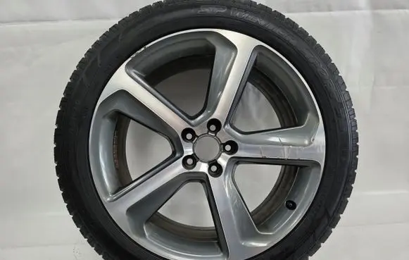 R20 alloy rim