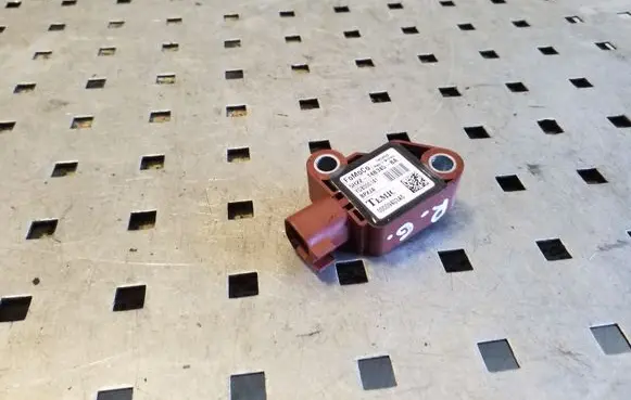 Land Rover Range Rover Sport L320 Airbag deployment crash/impact sensor YDB000141